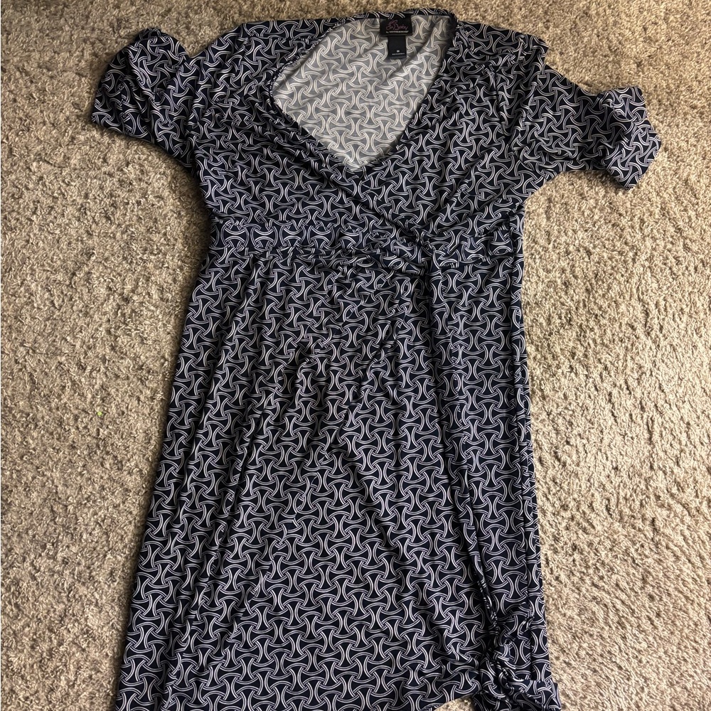 Motherhood dark blue and White Geometric Long Sleeve Dress